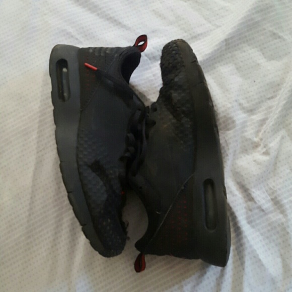 Pair Nike black red air nikes sneakers shoes size6 - Picture 6 of 7